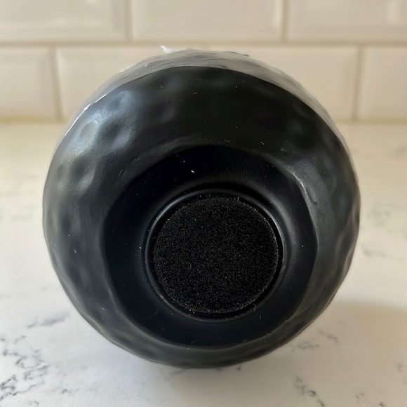 Black Hammered ceramic decorative sphere - Picture 6 of 11